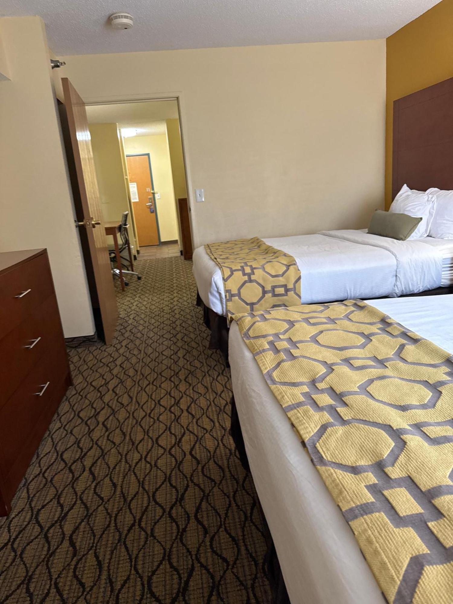 Baymont By Wyndham Mishawaka South Bend Area Hotel Eksteriør billede