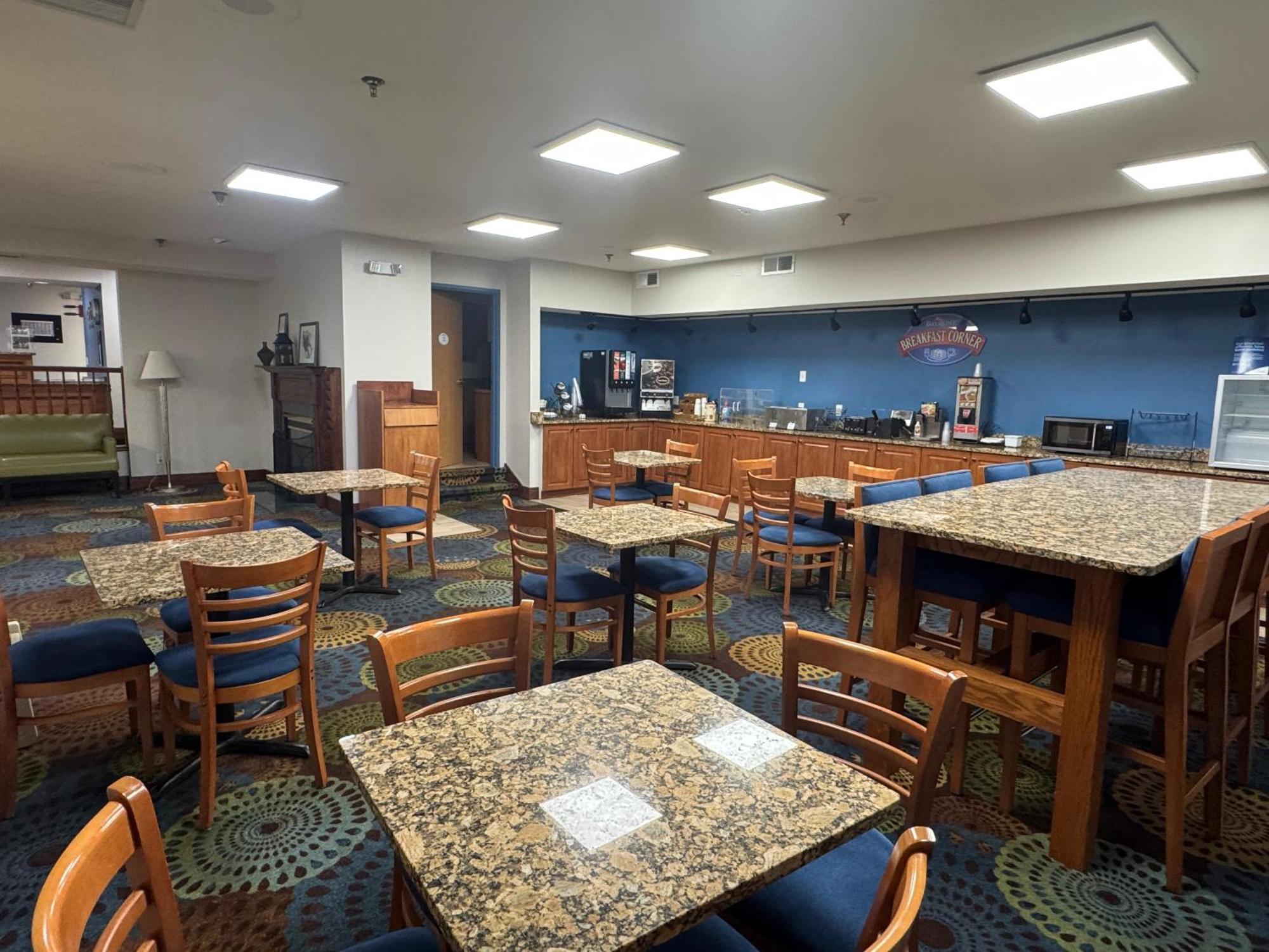 Baymont By Wyndham Mishawaka South Bend Area Hotel Eksteriør billede